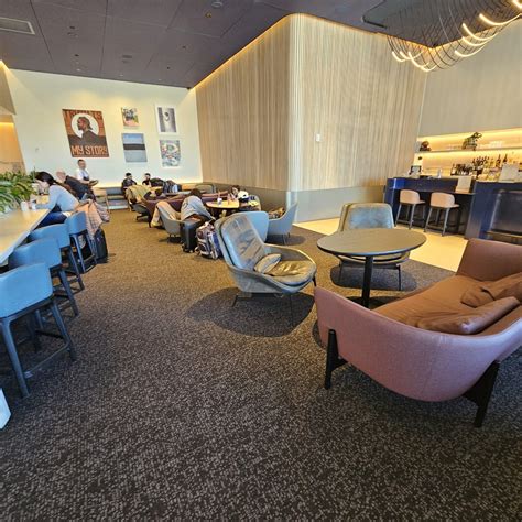 Review: Capital One Lounge Dallas Fort Worth Airport (DFW)