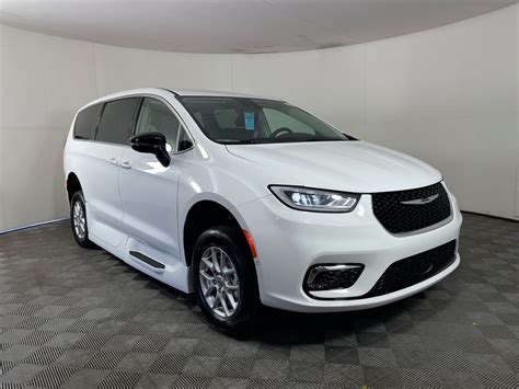 2024 Chrysler Pacifica Touring-L Wheelchair Van For Sale - $78850 Stock #24050238 | Vantage Mobility