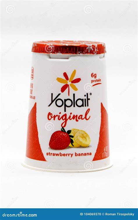 Yoplait Strawberry Banana Yogurt Editorial Image - Image of dairy ...