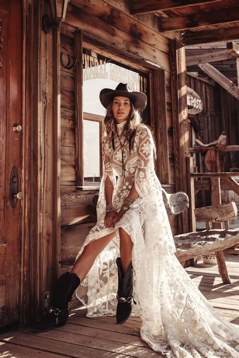Pin by bohoasis on BOHO WHITE | Western wedding dresses, Boho wedding dress, Long sleeve wedding ...