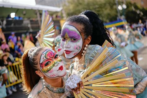 Mardi Gras kicks off in New Orleans - ABC News
