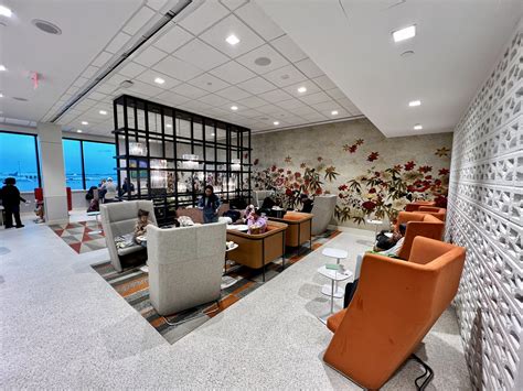 What Is It Like to Visit The Centurion Escape Lounge in Fort Lauderdale ...
