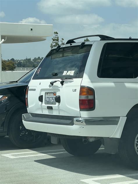 Car window broken into : r/csuf