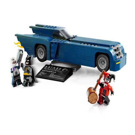 Lego 76274 Super Heroes Batman With The Batmobile Vs. Harley Quinn And ...