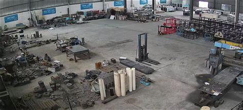 Bending at Computer 的图像结果