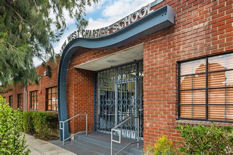 879 South Bundy Drive Floor Plan