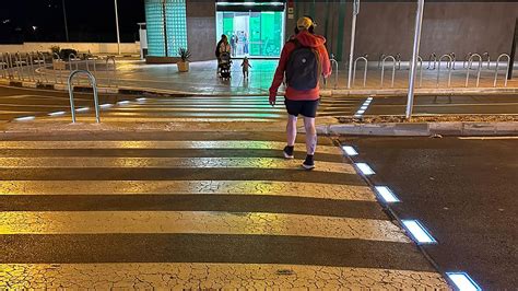 Crossing with intelligent zebra crossings in Calp - LaMarinaAlta.com