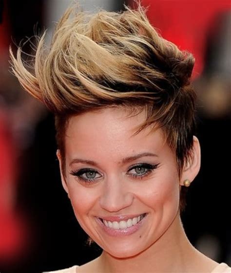 Mohawk Hairstyles For Women: Modern Look! | Hairstyles Spot