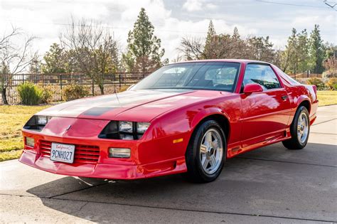 3,800-Mile 1992 Chevrolet Camaro RS 25th Anniversary Edition for sale ...