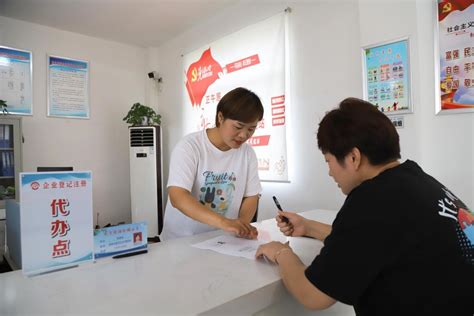 中国申请人领取10年期赴美签证【2】--时政--人民网