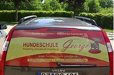 lochfolie heckscheibe montage scheibenbeschriftung mit lochfolie autofolierung in dresden lochfolie heckscheibe montage scheibenbeschriftung mit lochfolie autofolierung in dresden