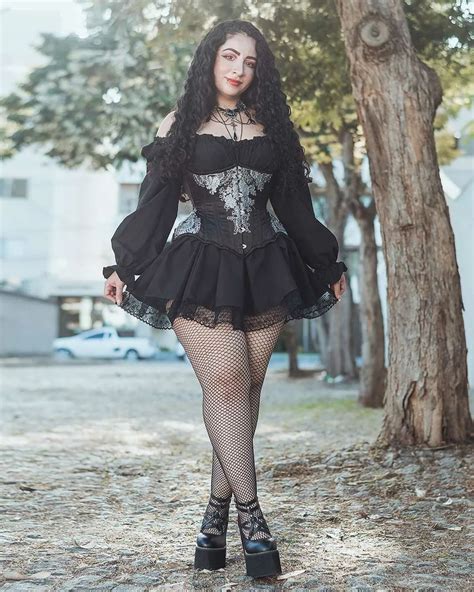 💀Andy💀 黯月 on Instagram: "One corset, 3 dresses, which one is your ...