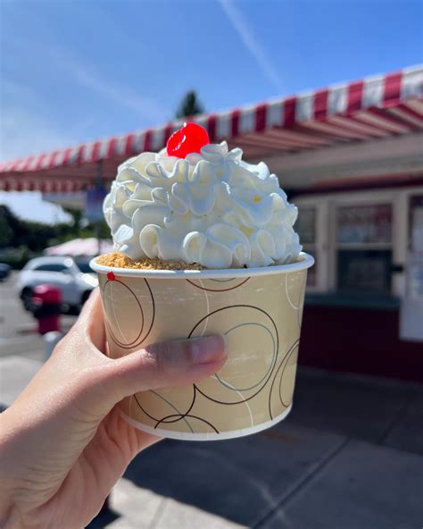 The Snowman Ice Cream (@thesnowmantroy) • Instagram photos and videos