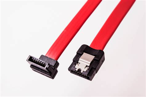 ST SATA12: Cable SATA 6 Gb - s fe. > SATA fe., 30 cm, red at reichelt ...