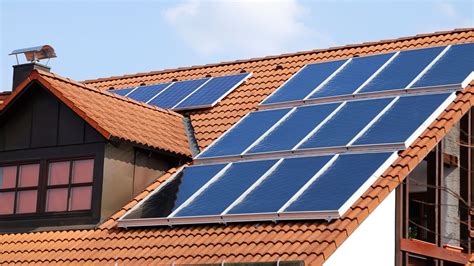 4 Solar Energy Myths Debunked: What You Need to Know