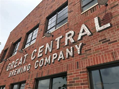 Right Way Signs of Chicago - Great Central Brewing Sign Painting ...