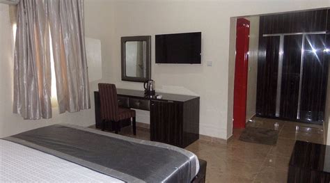 THE CONCIERGE - Specialty Hotel Reviews, Photos, Rate Comparison (Abuja ...
