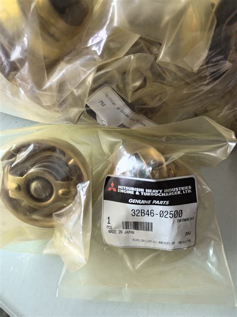 Mitsubishi S6S thermostat Japanese factory 32B46-02500 76.5 degrees Celsius