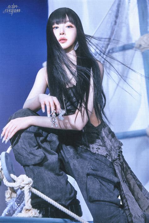 Watch: NMIXX Intrigues With Stylish MV For "KNOW ABOUT ME" Comeback | Soompi