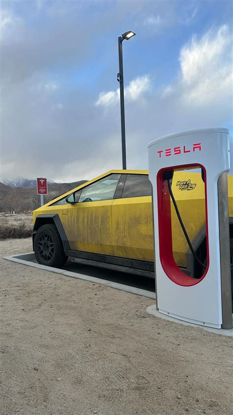 H.A.R.D. Yellow Cybertruck | For anyone heading or leaving Mammoth Mountain, 10/16 Superchargers ...