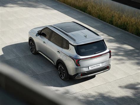 2025 Kia Carens Clavis variants explained — Key features