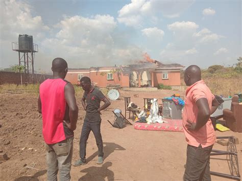 LUO FM - Information For Development