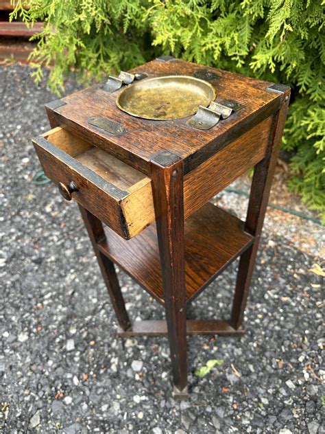W7764 Antique Arts & Crafts SMOKING STAND - joenevo