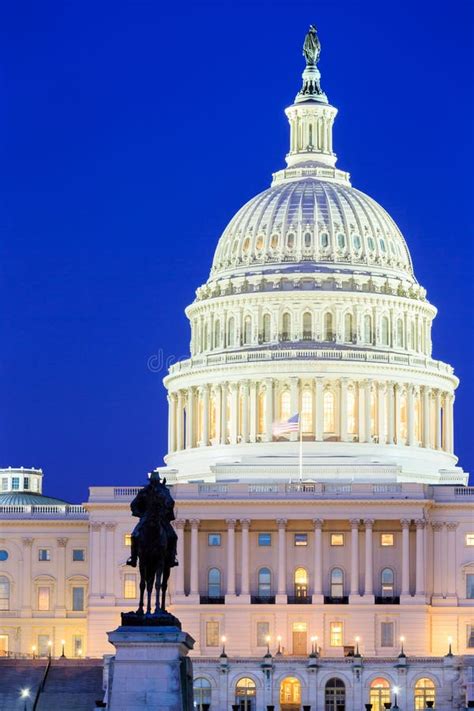 United States Capitol Building 的图像结果