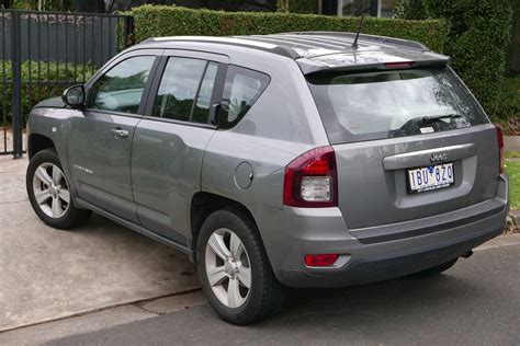 2014 Jeep Compass Sport - 4dr SUV 2.4L 4x4 Manual