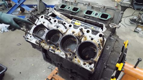 Bentley 6.75-Liter V8 Teardown Shows The Catastrophic…