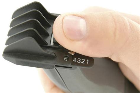 Wahl 09916-1024 Beard Rechargeable Trimmer (Silver) : Amazon.in: Health ...