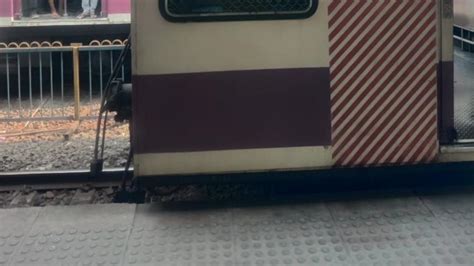 Mumbai Local Train Coach 的图像结果