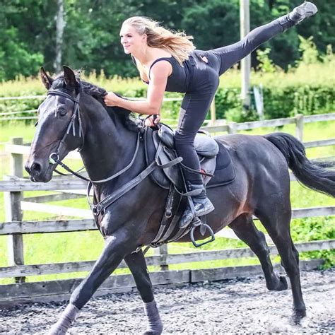 Horse Trick Riding Videos at Catherine Fletcher blog