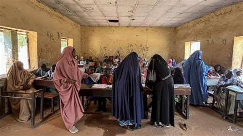 Nigeria : des hommes armés enlèvent 25 écolières dans le nord-ouest du ...