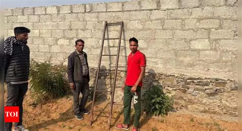 Ladder turns lifeline in Ajmer highway accident: Burn victims run 2.5km ...