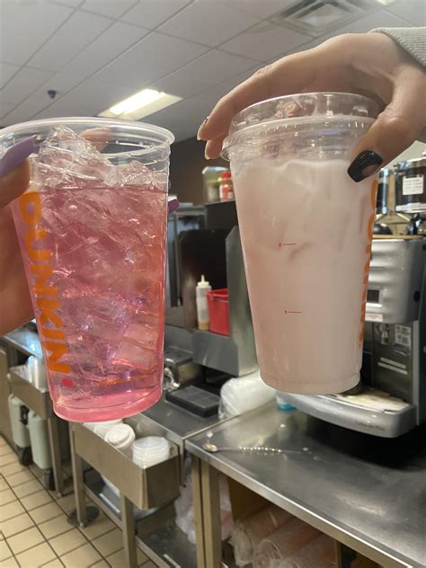 any other dunkin’s get SUPER light strawberry dragonfruit concentrate ...