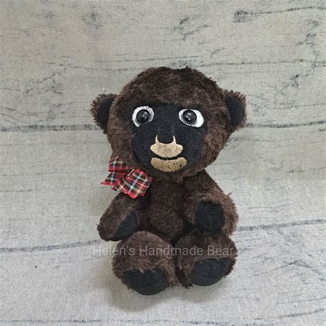 Helen Lee (@helensbear) • Instagram photos and videos