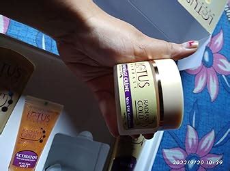 Lotus Herbals Radiant Gold Facial Kit For Instant Glow With 24K Pure ...