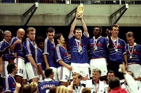 1998年世界杯决赛：法国队3-0巴西