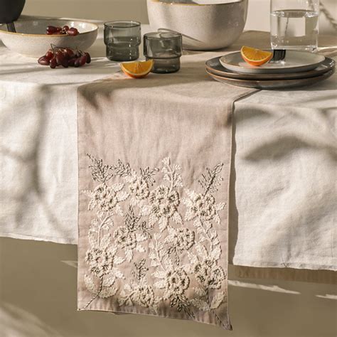 ESQ Living Pansy Embroidered Table Runner - White Chestnut