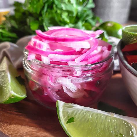 Pickled Red Onions Recipe : Quick Pickled Red Onions Recipe (10 minutes ...