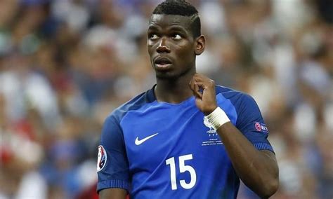 Manchester United sign Paul Pogba on a 5-year deal and social media ...