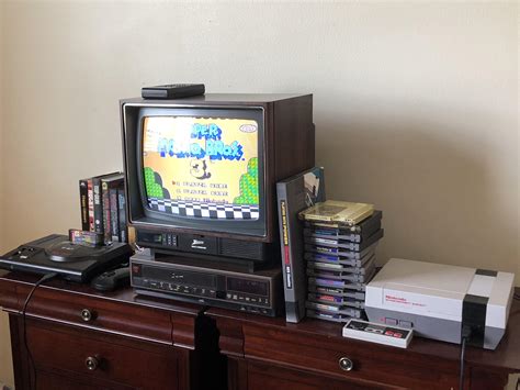 My ‘89, 13” Zenith Space Command setup : nes