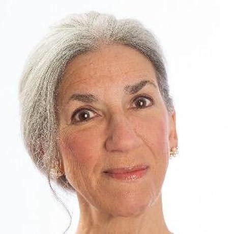 Line Up!: Animals in Remarkable Rows : Stockdale, Susan: Amazon.in: Books