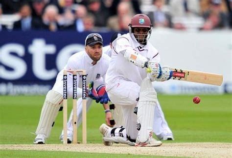 Chanderpaul resists England's Broad's six appeal