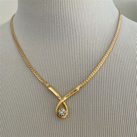 Shine Bright: Must-Have Gold Pendants for Girls | Modern necklace ...