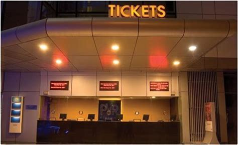 Entertainment in Anand, Cinema Halls in Anand, Pubs in Anand