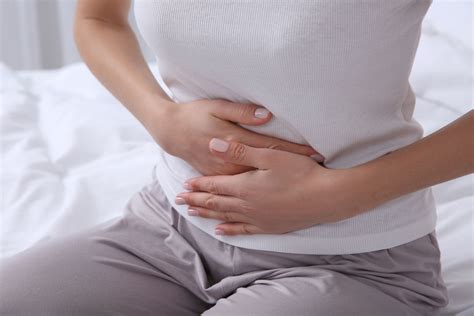 Constipation & Upper Back Pain Guide: Causes & Relief