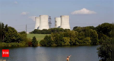 Czech Republic Signs Controversial Nuclear Reactor Deal with South ...