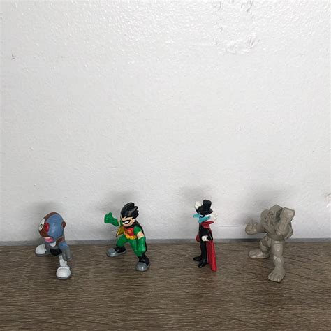 Teen Titans Action Figure Lot Bandai Mini Figures Cyborg Robin Mumbo ...